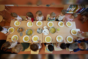 В детских садах Сочи воспитанников кормили едой неизвестно откуда
