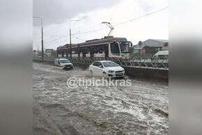 В Краснодаре после дождя затопило целый микрорайон ВИДЕО