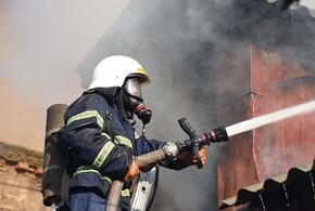 В Новороссийске из горящего дома эвакуировали 40 человек