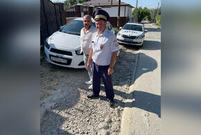 В Анапе на перекрестке водитель избил мужчину и его машину ВИДЕО