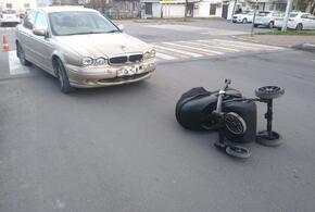 В Новороссийске Jaguar сбил женщину с грудным ребенком в коляске