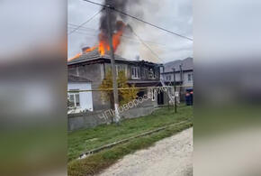 В Новороссийске семь часов горел двухэтажный частный дом