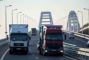 К Новому году по Крымскому мосту разрешат проезд для пустых грузовиков