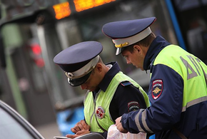 На Кубани патруль остановил авто с пьяным начальником ГИБДД за рулем