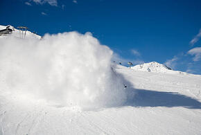 На горнолыжных курортах Сочи могут сойти снежные лавины