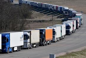 Заранее подавать заявку на пересечение границы РФ нужно будет только грузовикам