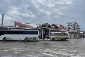 «До посинения»: жители Крымского района пожаловались на график транспорта