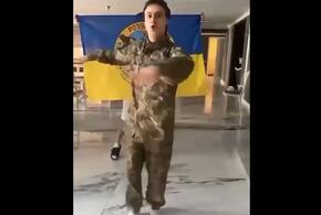 Блогер, изгнанный из страны за пародию на русского солдата, попал в скандал уже на Украине
