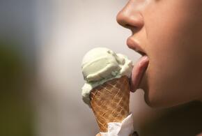 Диетологи рассказали, что будет, если есть мороженое каждый день