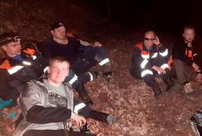 Двое туристов сорвались со скалы Папай в Краснодарском крае