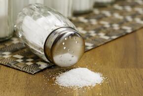 Врачи заявили, что вред соли сильно преувеличен