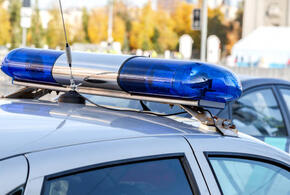 В Сочи сотрудника полиции нашли мертвым в служебном автомобиле 