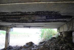 На Кубани закрыли мост между двумя поселками из-за аварийного состояния