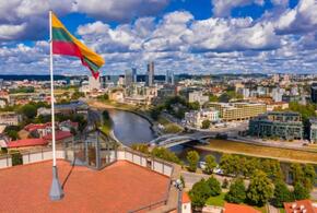 В Литве россиянам и белорусам массово отказывают в виде на жительство