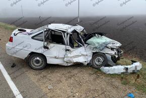 Смерть в тумане: автокатастрофа с иномаркой случилась на затянутой мглой трассе под Усть-Лабинском