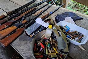 В нацпарке Сочи обнаружен тайник с оружием и боеприпасами