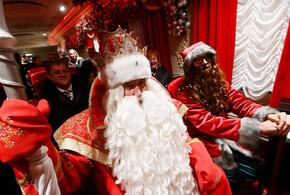 Не в санях: Дед Мороз будет разъезжать по России на новом поезде
