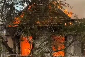  В Краснодаре из горящего дома спасли ребенка 