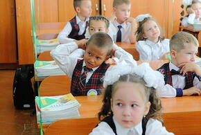 В Краснодаре количество учеников более чем в два раза превышает число мест в школах