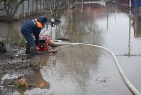В Приморско-Ахтарске откачивают воду с 16 января