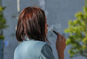 Более чем на 700 процентов увеличилось количество пострадавших от курения электронных сигарет