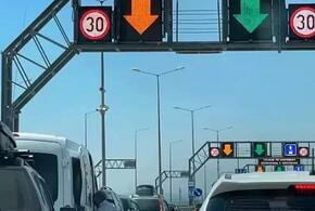 На Крымском мосту образовались огромные пробки