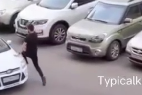 В дорожном конфликте обезумевший мужчина кинулся с ножом на водителя в Краснодаре