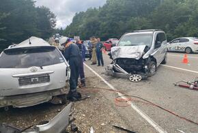 В Краснодарском крае в страшном ДТП погибли водитель и пассажир ВИДЕО
