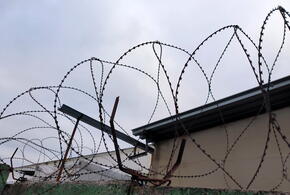 На Кубани заключённый закидал кирпичами сотрудников колонии